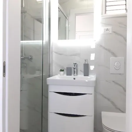 빌라 Olive Stone House 마카르스카