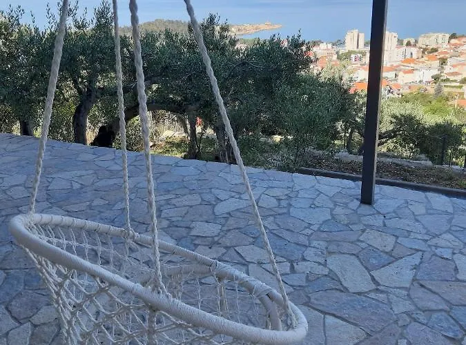 Vila Olive Stone House