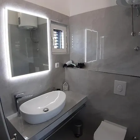 Olive Stone House * ماكارسكا