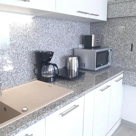 Olive Stone House * ماكارسكا