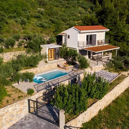 Вилла Olive Stone House