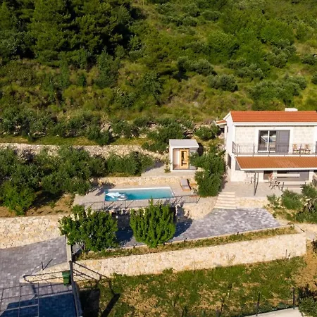 Вилла Olive Stone House
