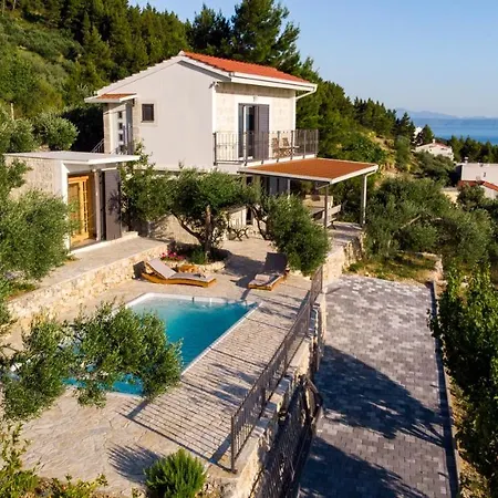 Olive Stone House Вилла Макарска