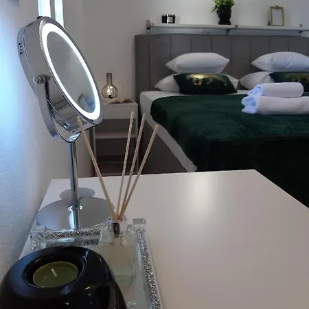 فيلة Olive Stone House *