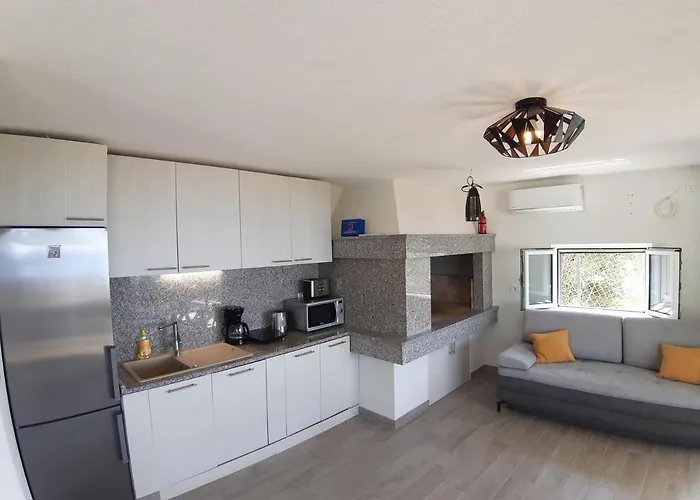 Вилла Olive Stone House *