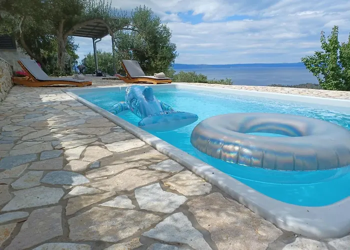 Вилла Olive Stone House *
